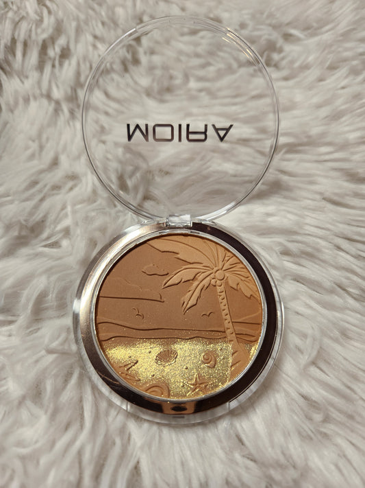 Signature Bronzer by Moira