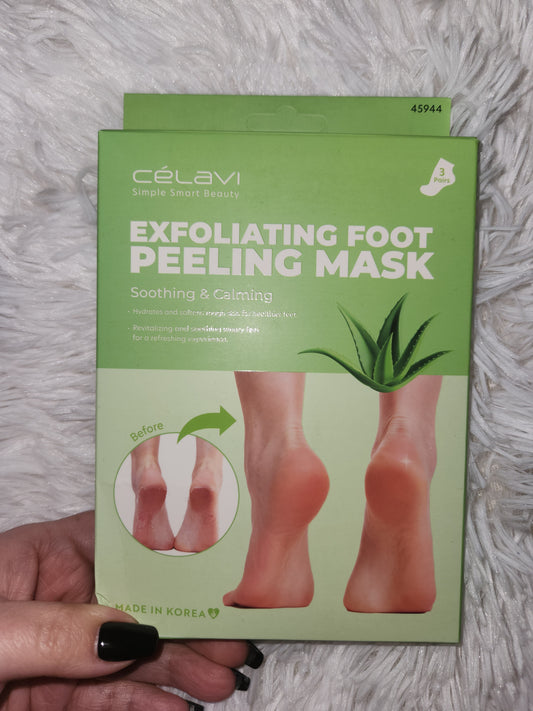 Exfoliating Foot Mask by Celavi