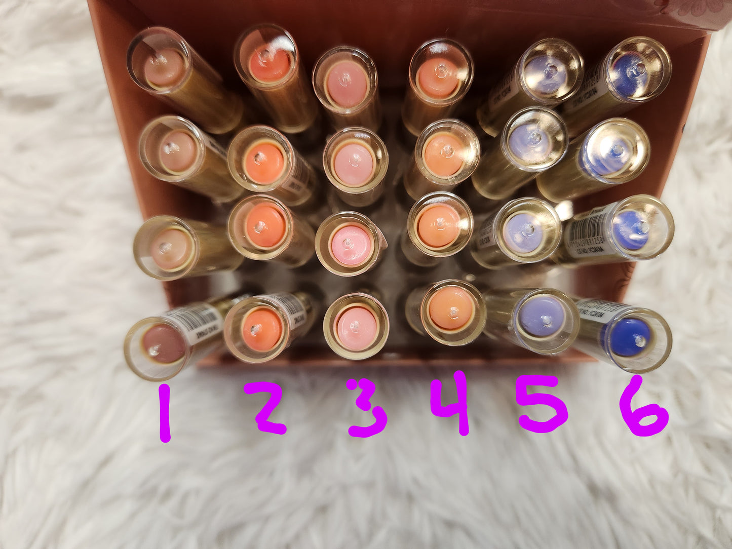 Groovy Lips by Amuse